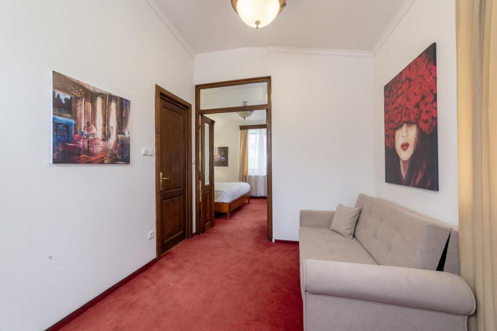 Arc De Triomphe By Citybookings Βουκουρέστι Εξωτερικό φωτογραφία